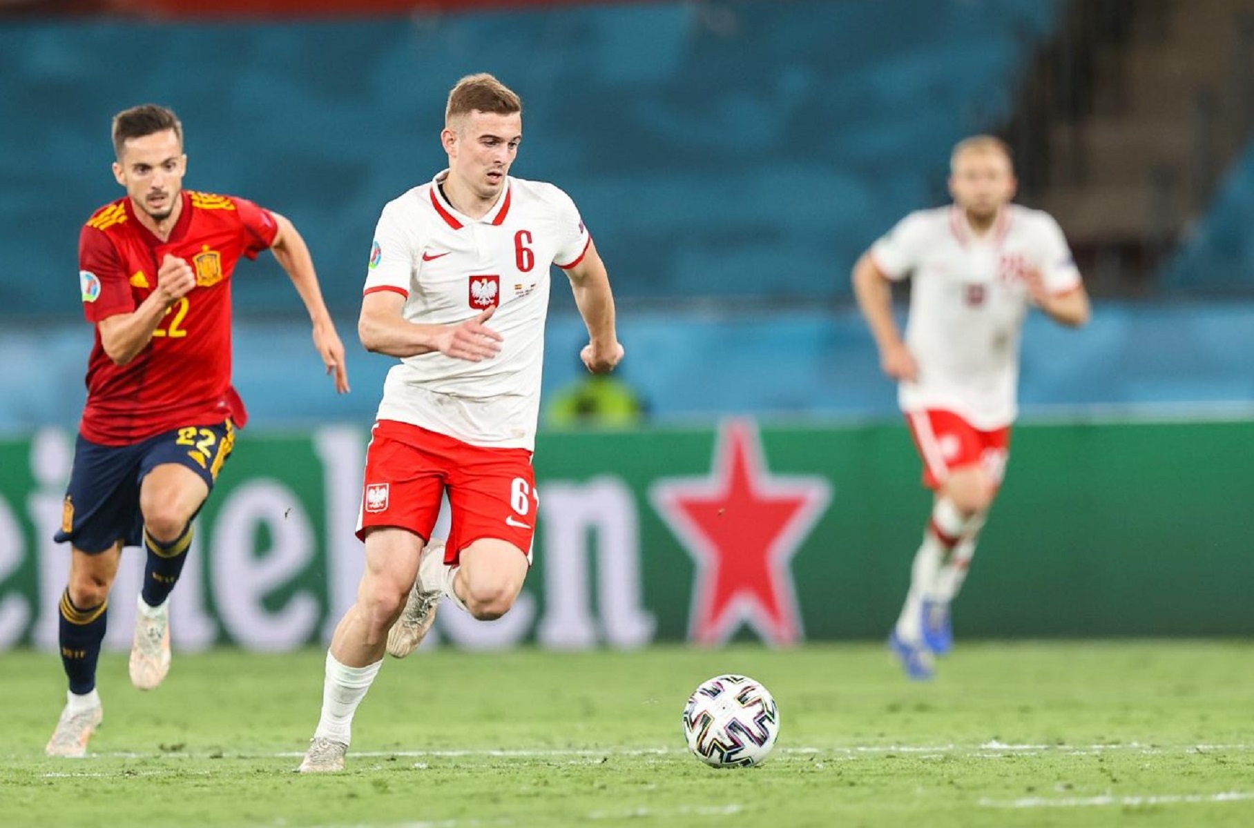 «Μαγεμένη» από πολωνικό ταλέντο η Λίβερπουλ