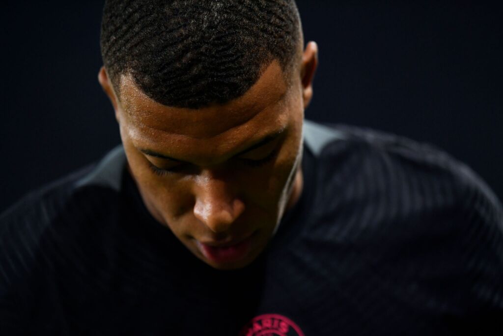 Νέα… κόλπα από την Παρί για να μην χάσει τσάμπα τον Μπαπέ!