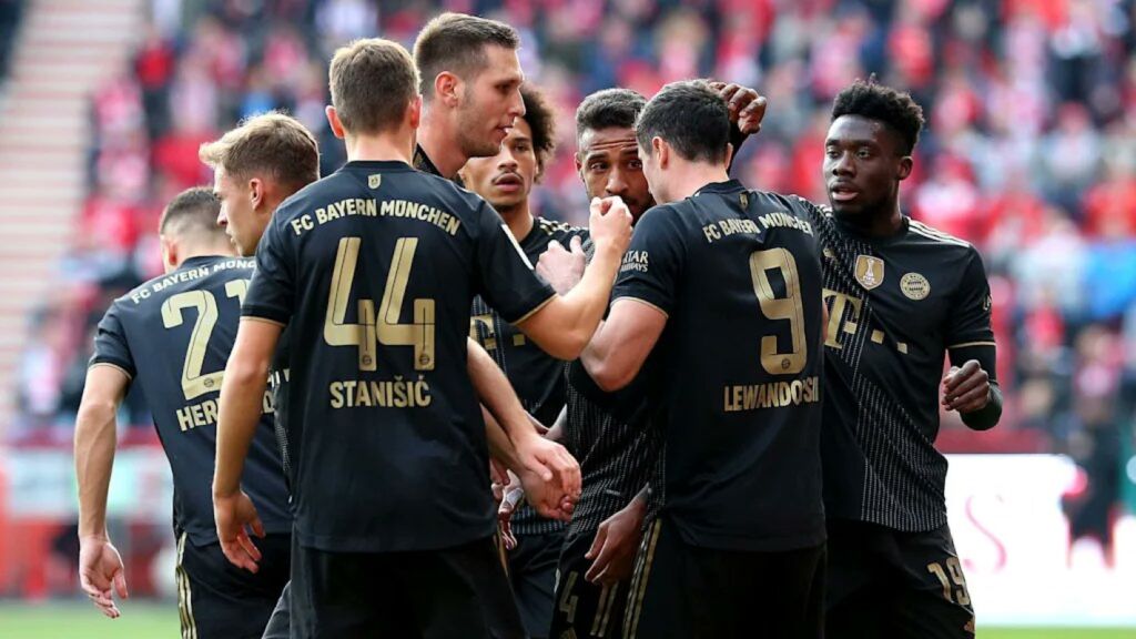 Ξέσπασε μετά την “συντριβή” η Μπάγερν – Κέρασε 5αρα την Ουνιόν (vid)