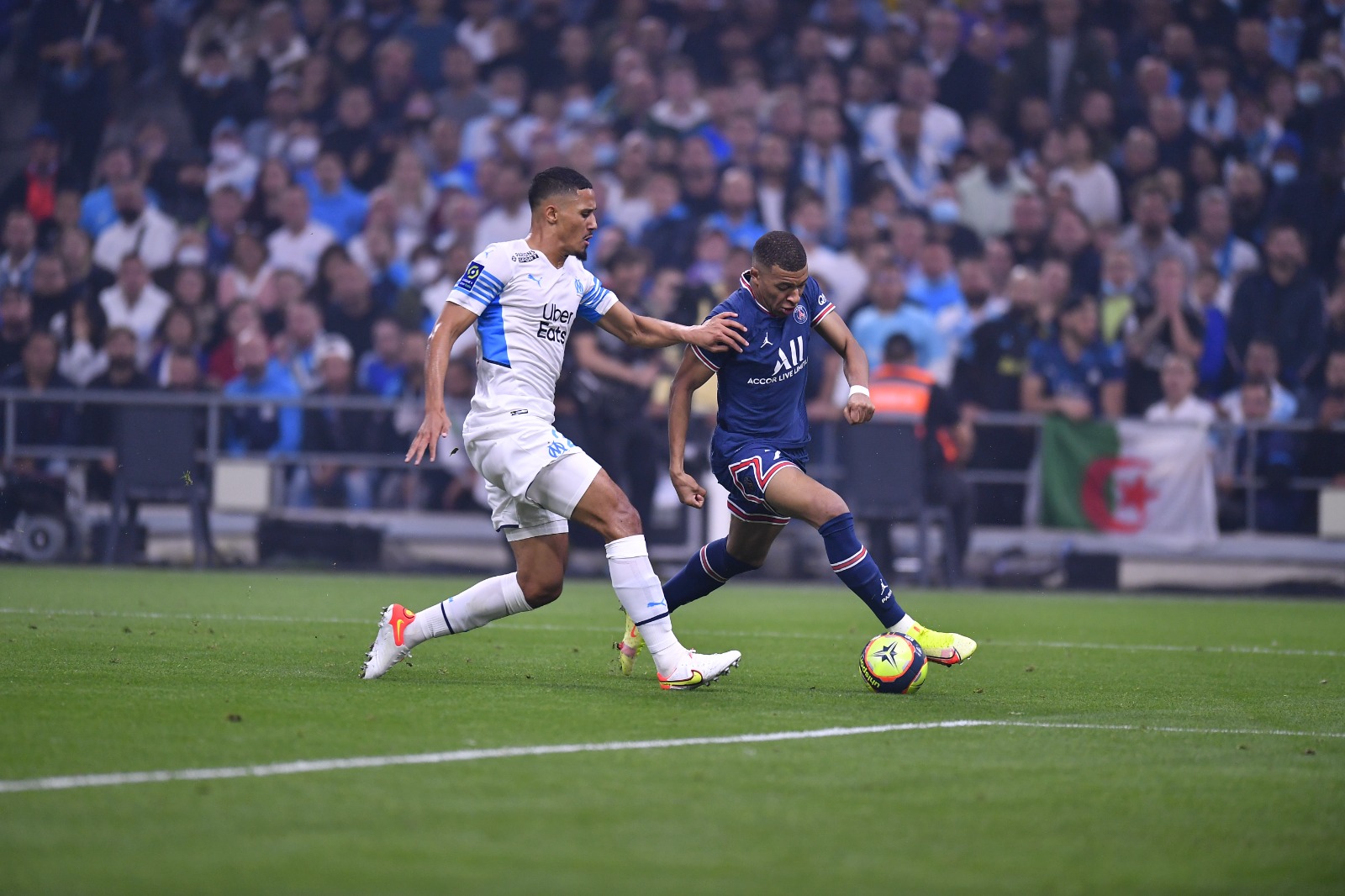 Στη Μασσαλία δεν χωράνε… αστεία, ούτε από τ’ αστέρια της Παρί! (vid)