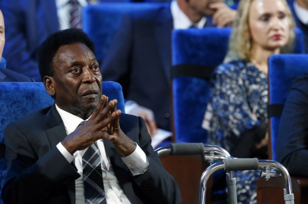 Πελέ: «Έτοιμος να παίξω την Κυριακή» (vid)