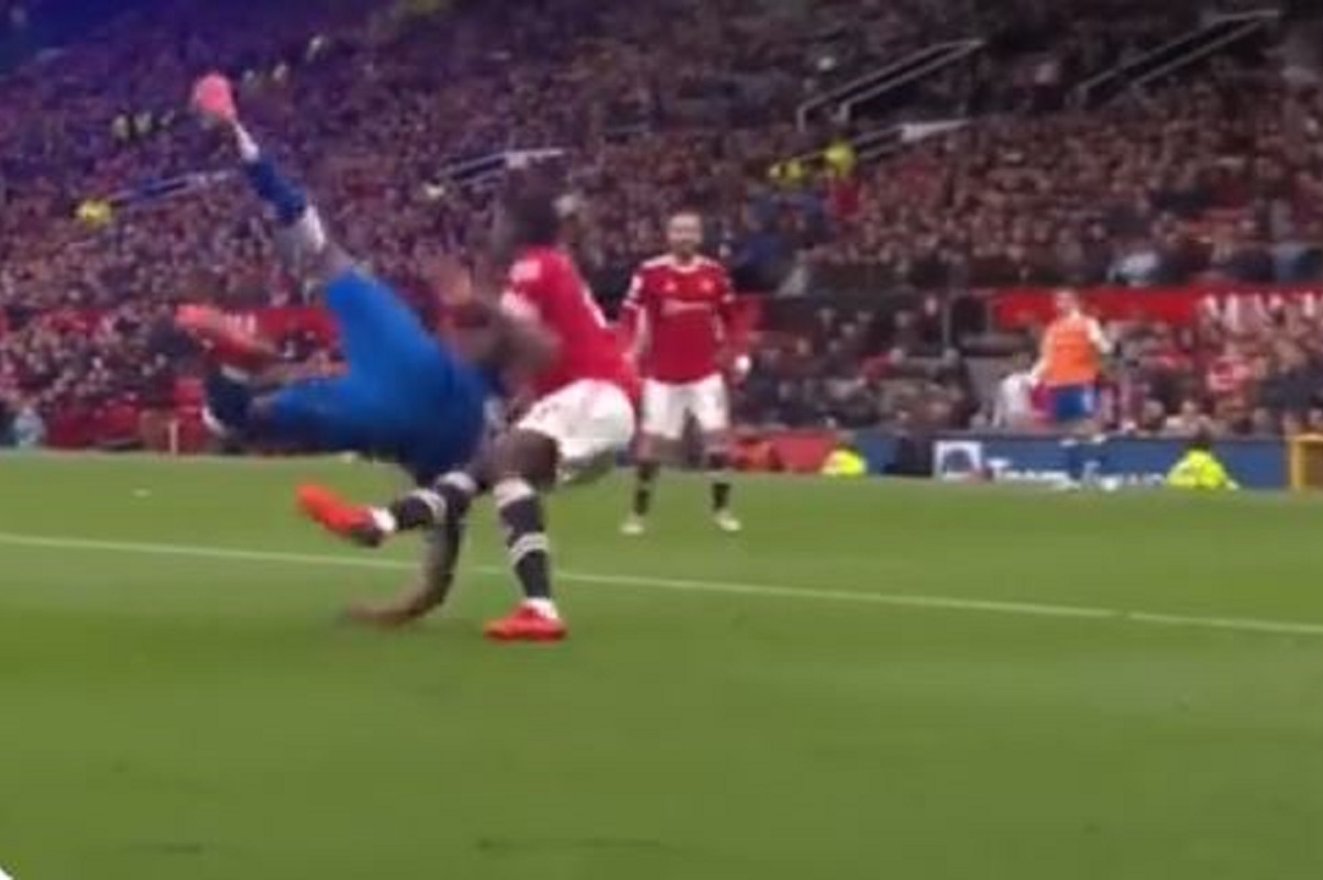 Μάχη Πογκμπά-Μίνα βγαλμένη από Smackdown! (vid)