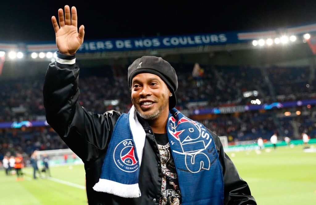 Ύμνοι Ροναλντίνο σε Μπαπέ: «Μια μέρα θα κερδίσει τη Χρυσή Μπάλα»