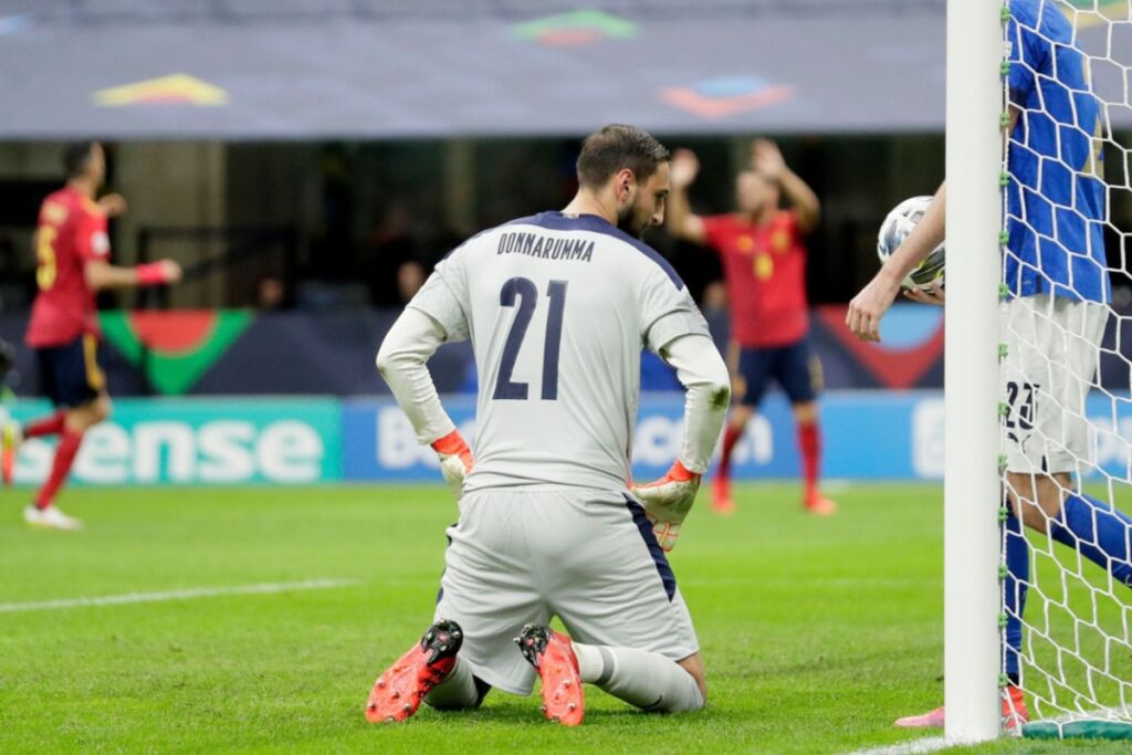 Στο «εχθρικό» Σαν Σίρο, ο Ντοναρούμα αποδοκιμάζεται σε κάθε του επαφή