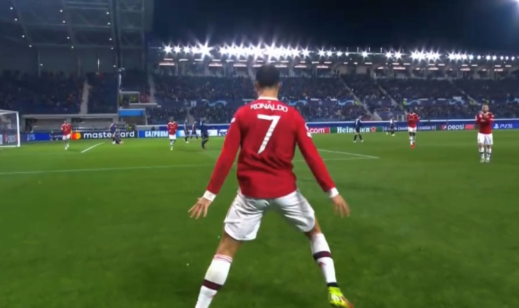 Ο Μπρούνo έκρυψε τη μπάλα και ο Κριστιάνο την εμφάνισε στα δίχτυα (vid)