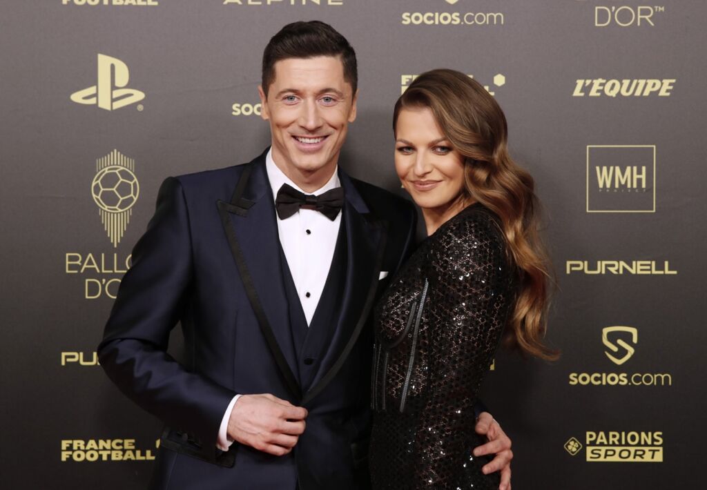 Η άφιξη του Λεβαντόφσκι – Δεν ξεχνάει τα περσινά και αναμένει… (vid)