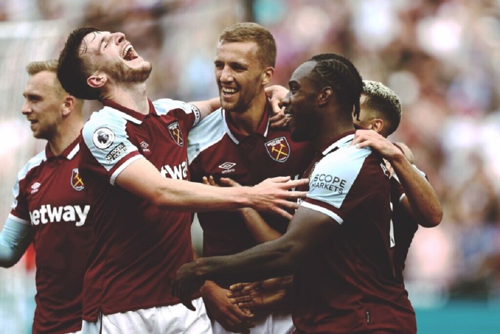 Η Γουέστ Χαμ του Μόγιες είναι έτοιμη να πάρει πολλά σκαλπ!