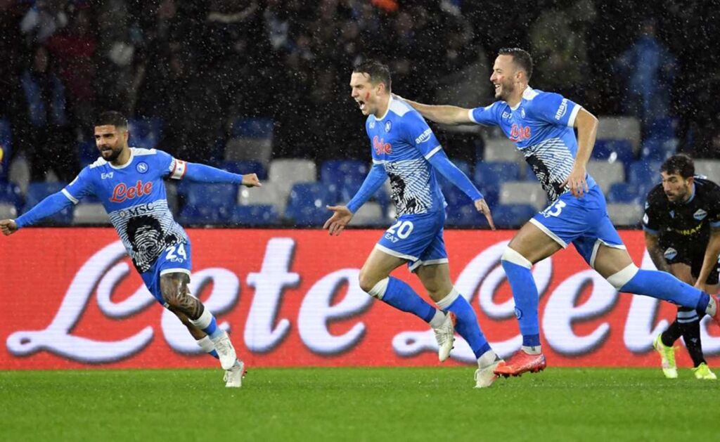 Μόνη πρώτη με ντόρτια η Νάπολι για χάρη του Μαραντόνα! (vid)