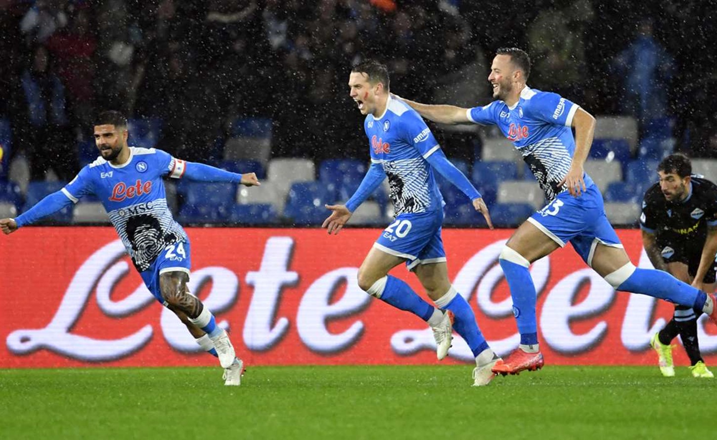 Μόνη πρώτη με ντόρτια η Νάπολι για χάρη του Μαραντόνα! (vid)