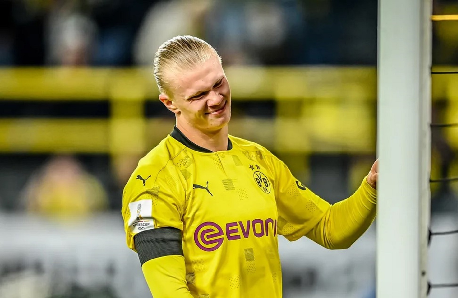 Στρώνει… χρυσάφι στον Χάαλαντ για να ανανεώσει η Ντόρτμουντ!