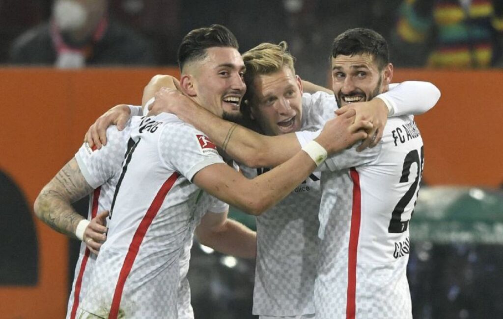 Η Μπάγερν γύρισε… άνετη και ωραία, η Άουγκσμπουργκ όμως ήταν μοιραία! (vid)