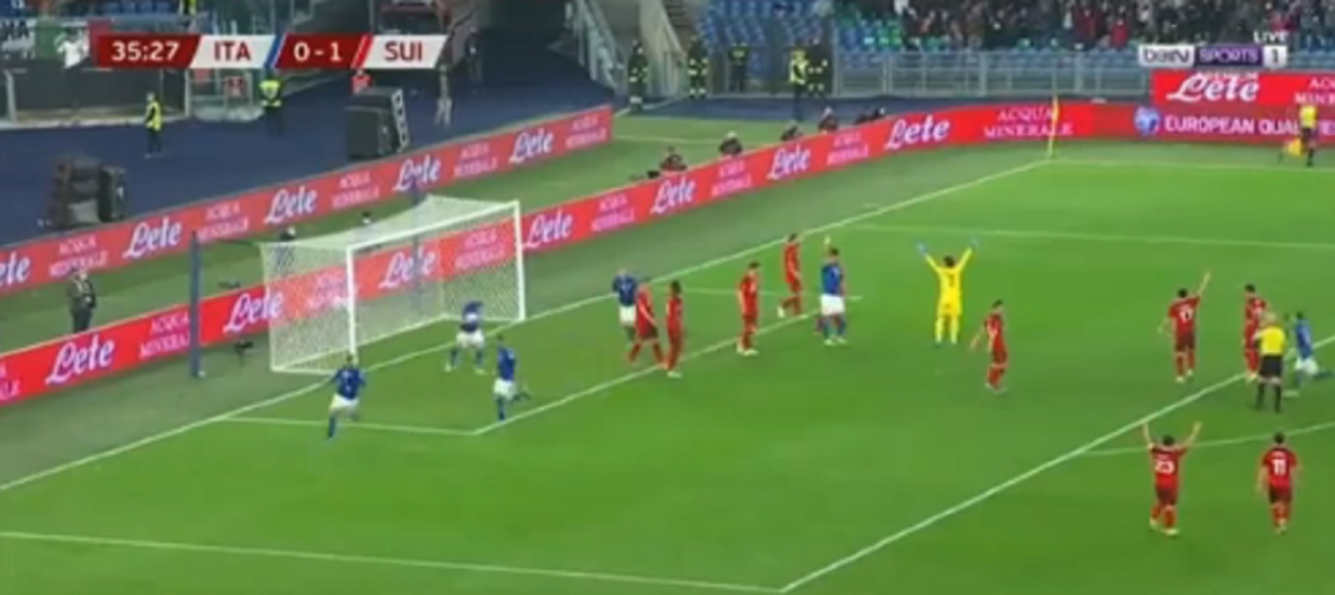 Οι Ιταλοί έκαναν την καλύτερη κομπίνα που έχουμε δει σε φάουλ! (vid)