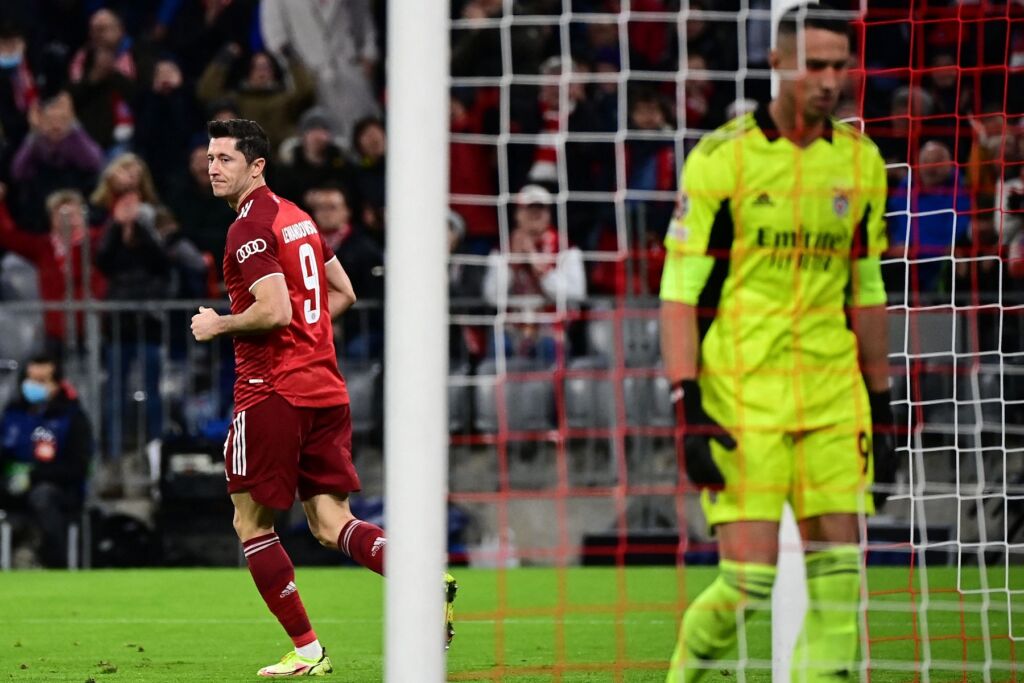 «Σακούλες» από τον Κομάν, γκολ στην 100αρα του ο Λεβαντόφσκι (vid)