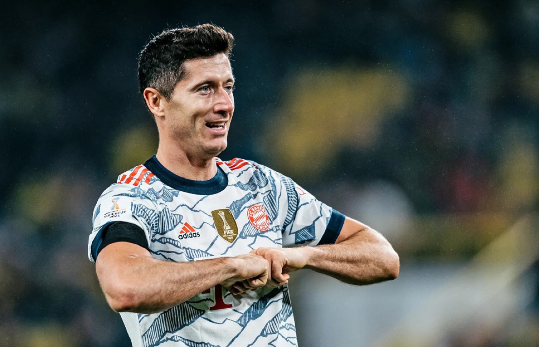 Golden Player 2021: Λεβαντόφσκι φτιαγμένος από… χρυσάφι! (pic)