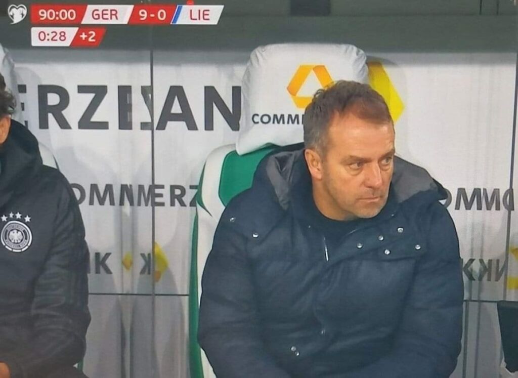 Φλικ: «Γιατί να γελάω στο 9-0; Ήμουν αφοσιωμένος στο ματς»