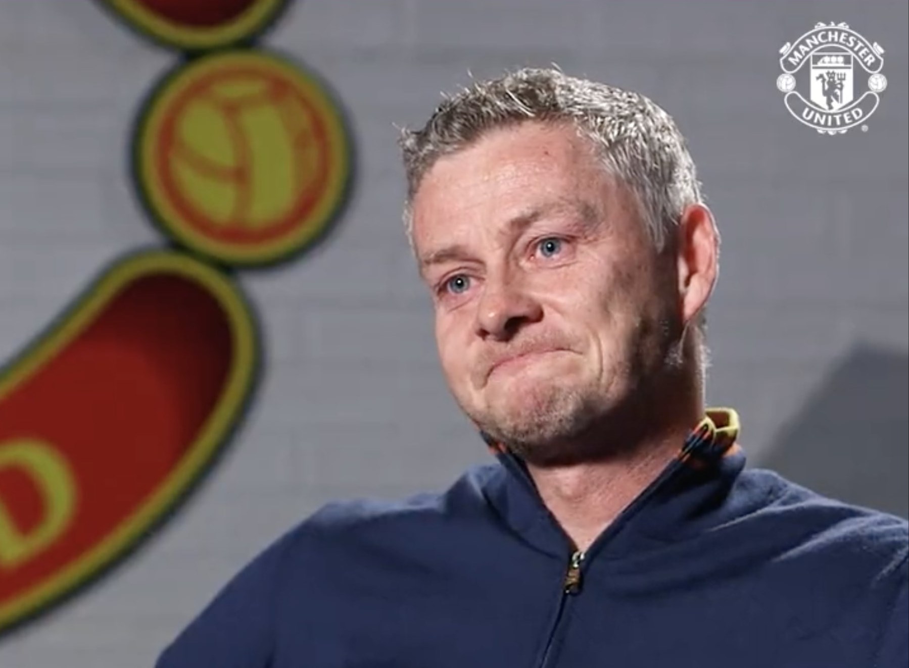 O Σόλσκιερ μιλάει για το μέλλον της Γιουνάιτεντ και δακρύζει! (vid)