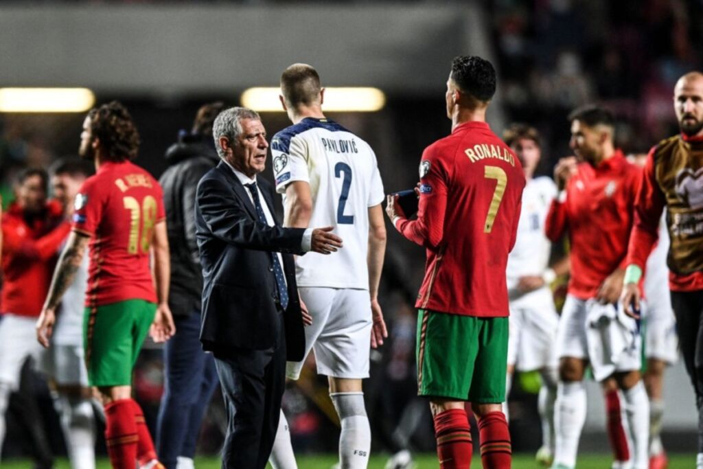 Σάντος: «Ο Κριστιάνο με εμπιστεύεται – Μόνο τότε θα αποχωρήσω»