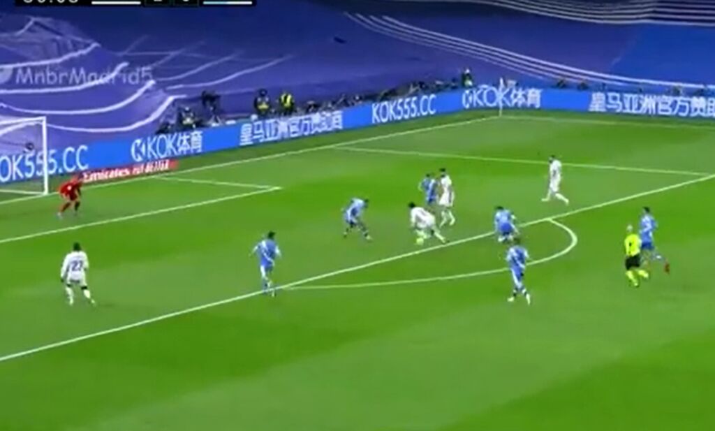 Ο Βινίσιους έφθασε μια ανάσα από το… σόλο της χρονιάς (vid)