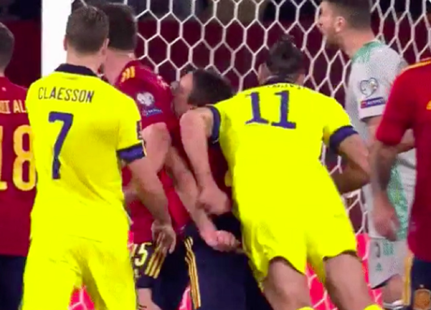 Ζλάταν: «Επίτηδες χτύπησα τον Αθπιλικουέτα – Δεν είχε τα @@ να τα βάλει μαζί μου»