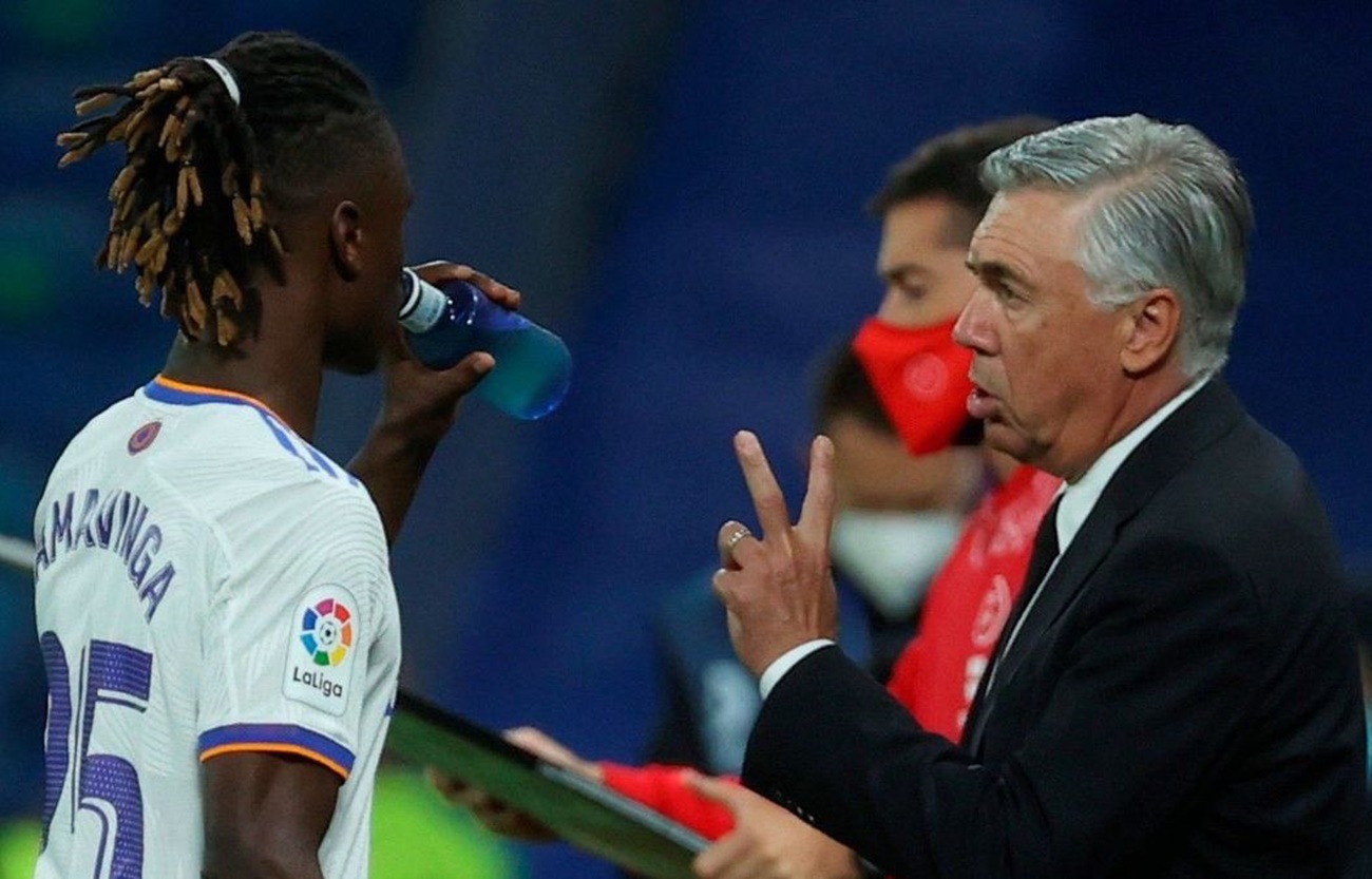 «Χρυσώνει το χάπι» του Καμαβινγκά ο Αντσελότι