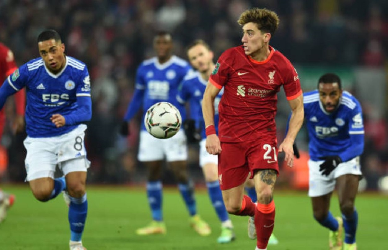 Τρελάθηκε ο Τσιμίκας και έριξε «χοντρό» ελληνικό μπινελίκι στον διαιτητή! (vid)