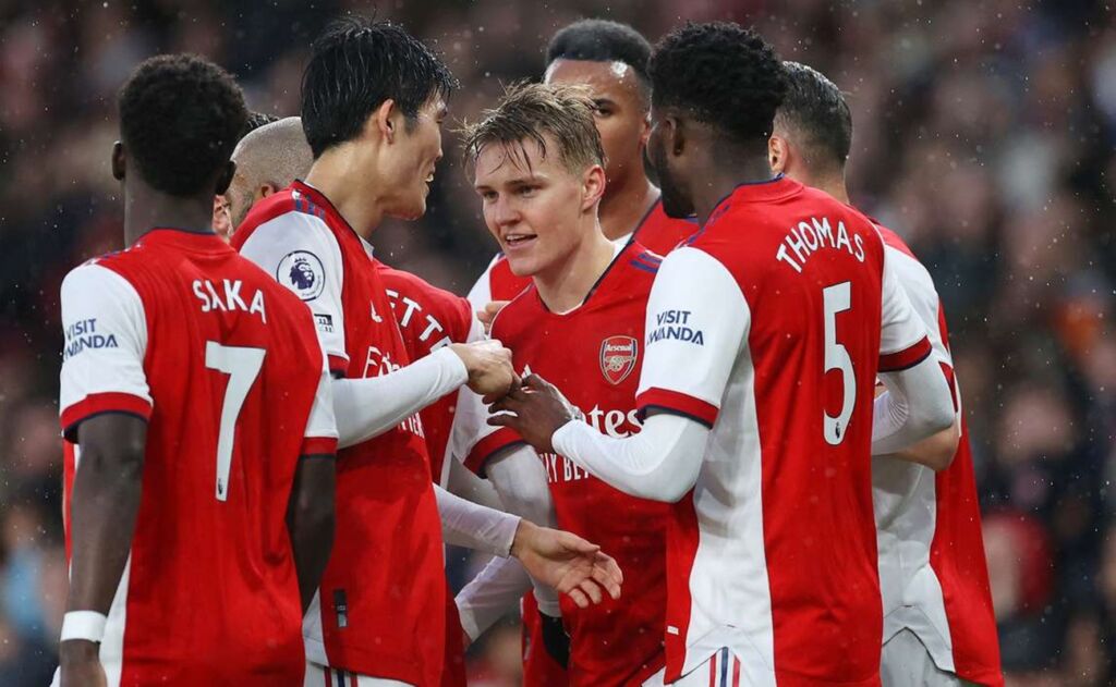 Εμφατική επιστροφή στις νίκες η Άρσεναλ! (vid)