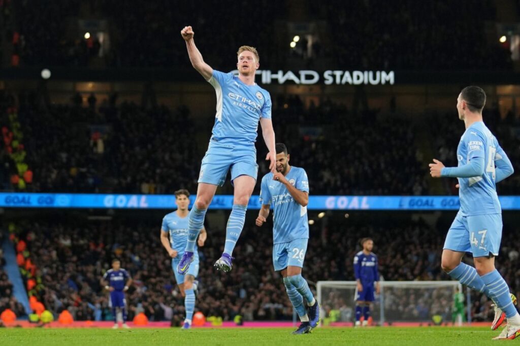 Χωρίς έλεος οι «πολίτες» – Ταπείνωσαν τη Λιντς (vid)