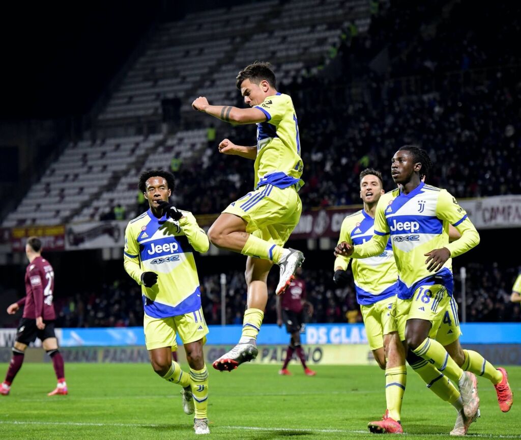 Ο Ντιμπάλα είπε “ναι”, αλλά ακόμα κοιτάει την πλάτη του… Ντε Λιχτ!