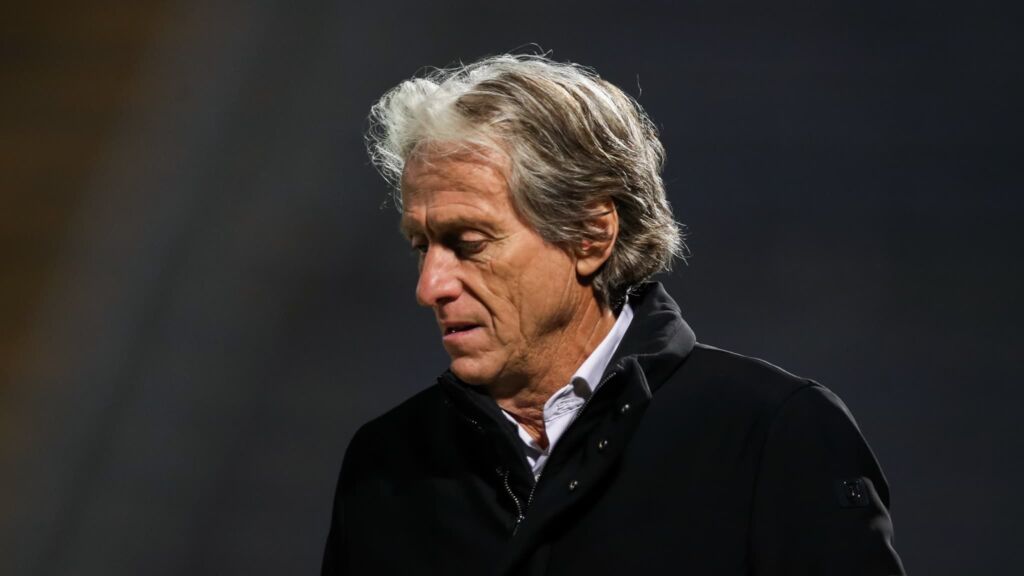 Απέλυσε τον Ζεσούς η Μπενφίκα!