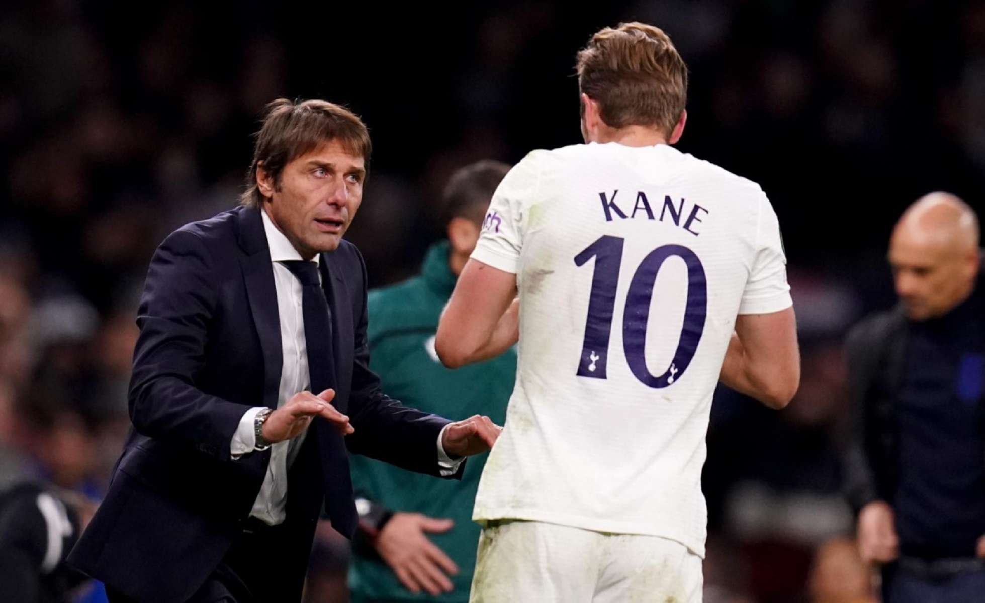 Ο Κόντε… “μεγαλώνει” την Τότεναμ – Κρατάει για πάντα τον Κέιν!