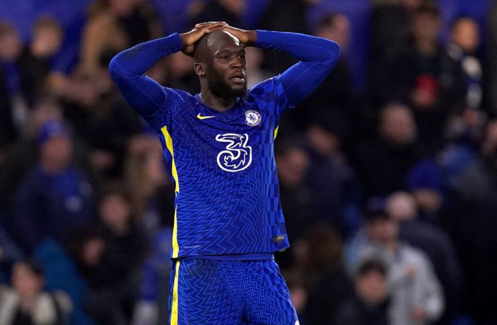 Τούχελ: «Δεν γίνεται να “υπηρετούμε” όλοι τον Λουκάκου…»