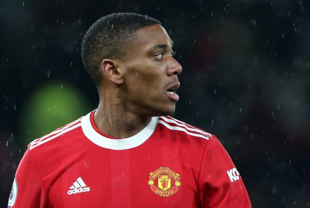 Συνεχίζονται οι τάσεις φυγής του Μαρσιάλ!