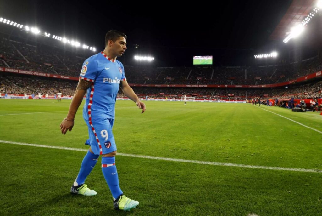 «Έκρηξη» του Σουάρες και… μπινελίκια στον Σιμεόνε για την αλλαγή του! (vid)