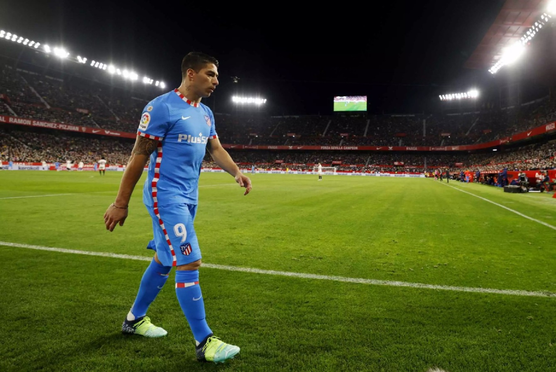 «Έκρηξη» του Σουάρες και… μπινελίκια στον Σιμεόνε για την αλλαγή του! (vid)