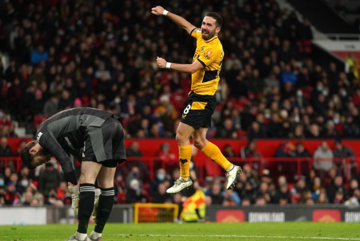 «Δάγκωσε» στο ψαχνό τη Γιουνάιτεντ η Γουλβς! (vid)