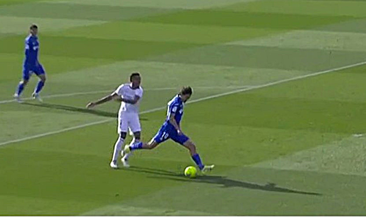 Λάθος… τοπικού από Μιλιτάο και πίσω στο σκορ η Ρεάλ! (vid)