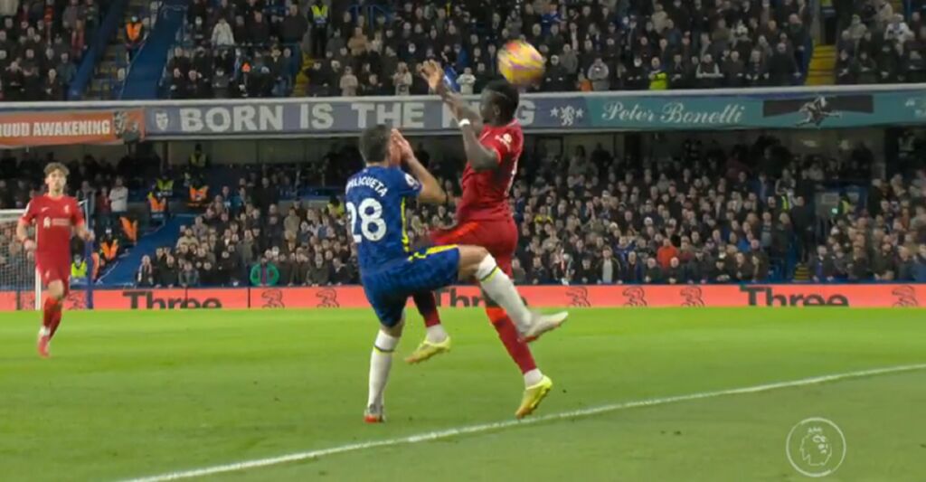 H ύπουλη αγκωνιά του Μανέ στον Αθπιλικουέτα! (vid)