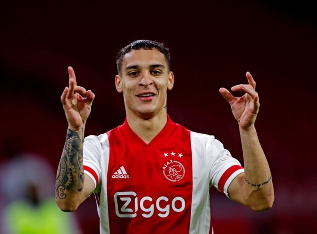 Άντονι: Τι την κάνει την μπάλα ο Βραζιλιάνος; (vid)