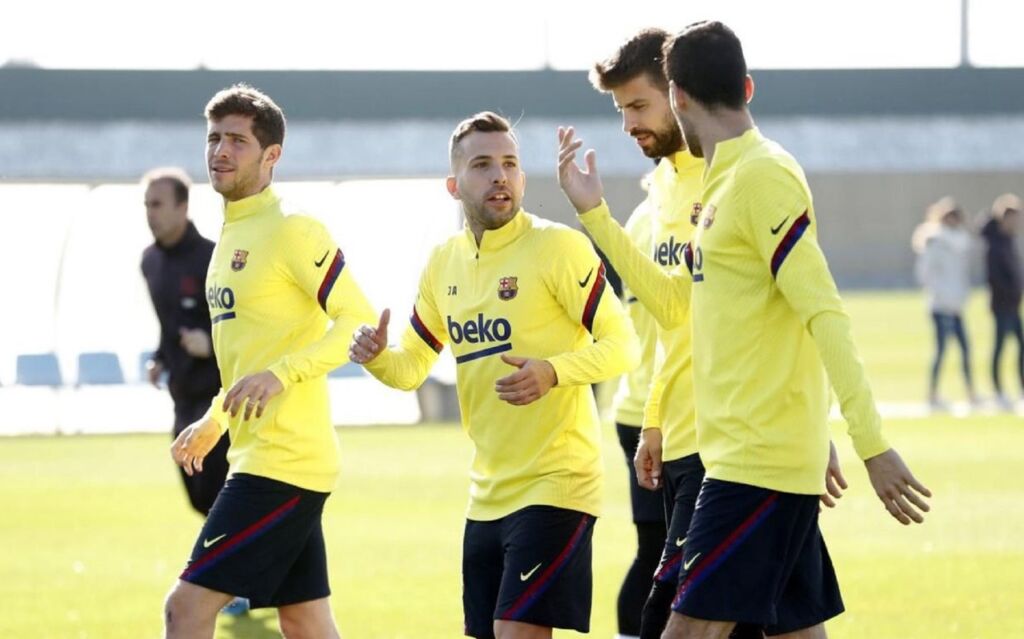 Διέρρευσαν οι μισθοί της Μπαρτσελόνα – Η «απάντηση» του Πικέ! (pics)