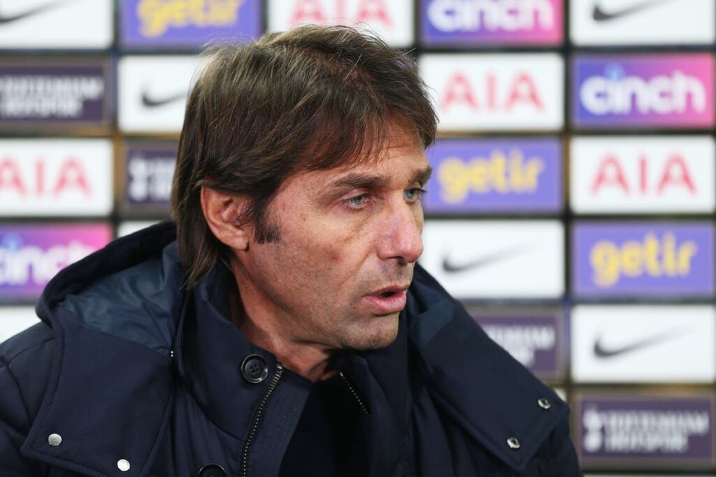 Δεν περιμένει μεταγραφές ο Κόντε!