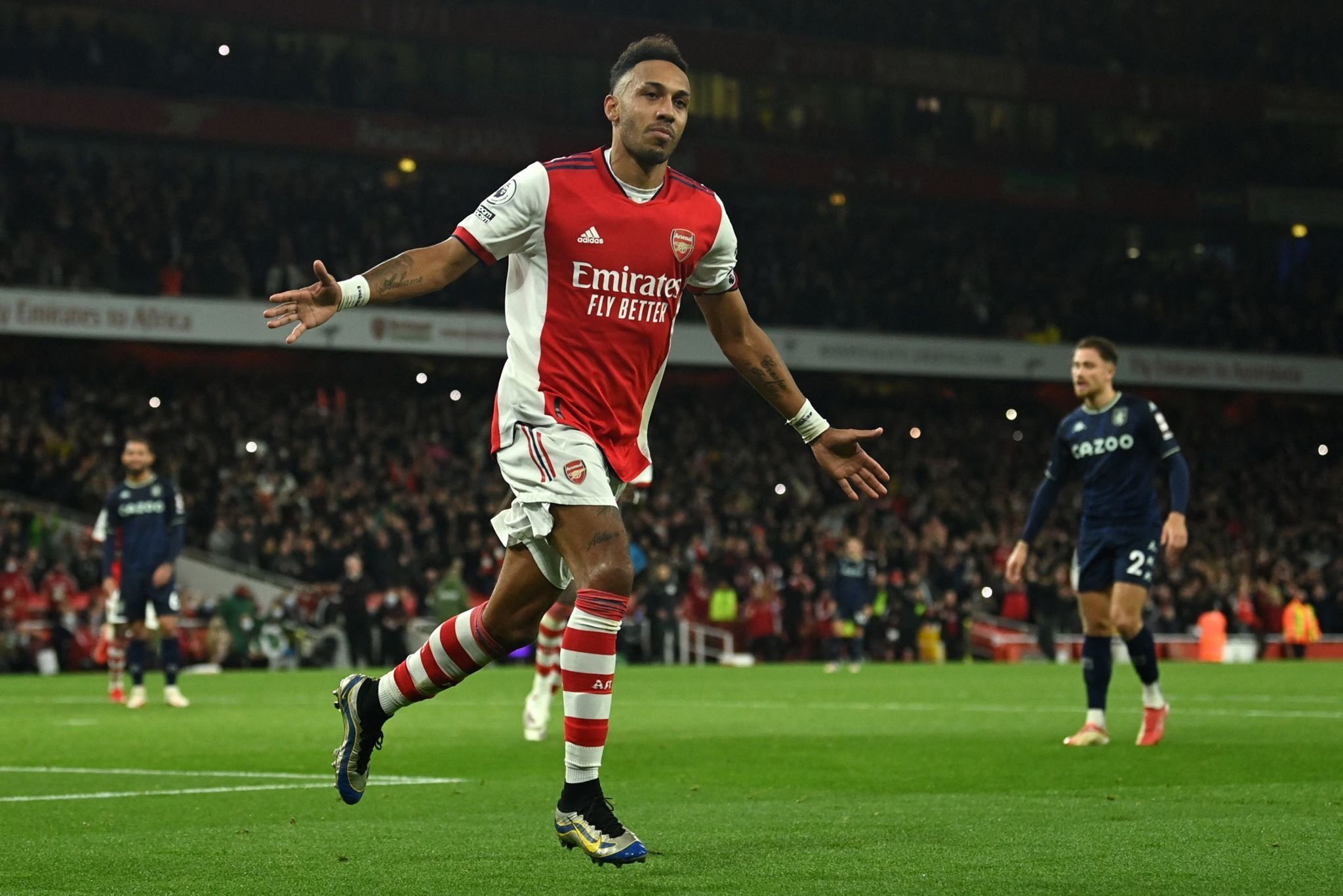 Χαμός για Ομπαμεγιάνγκ! Τον θέλει και η Γιουβέντους!