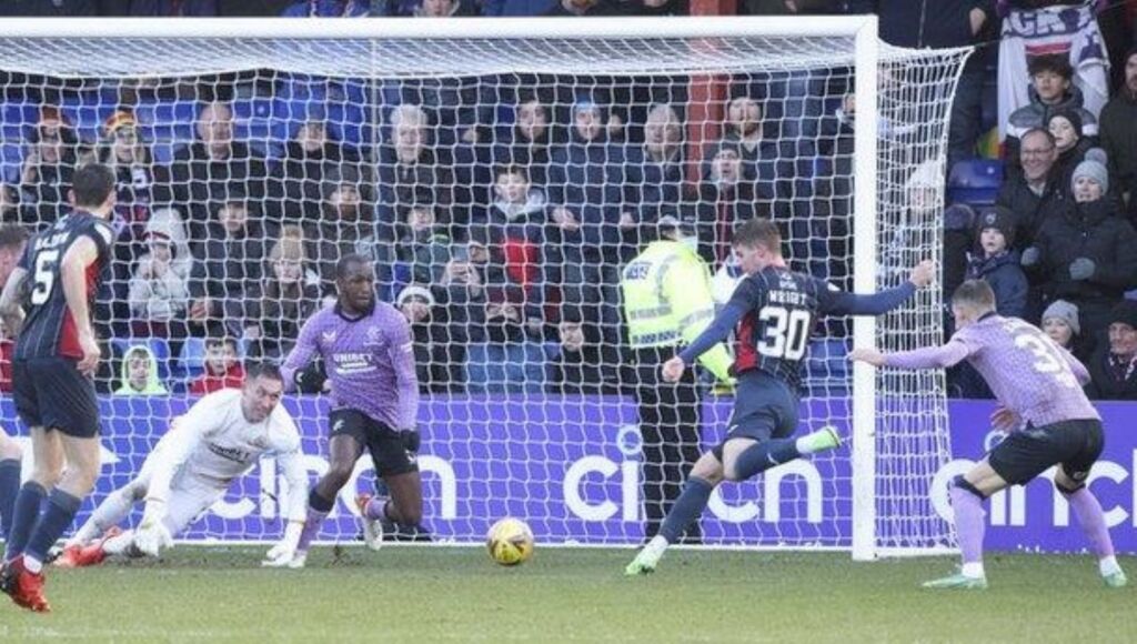 Η Ρος Κάουντι… σώπασε Ρέιντζερς και Φαν Μπρόχοσρτ (vid)