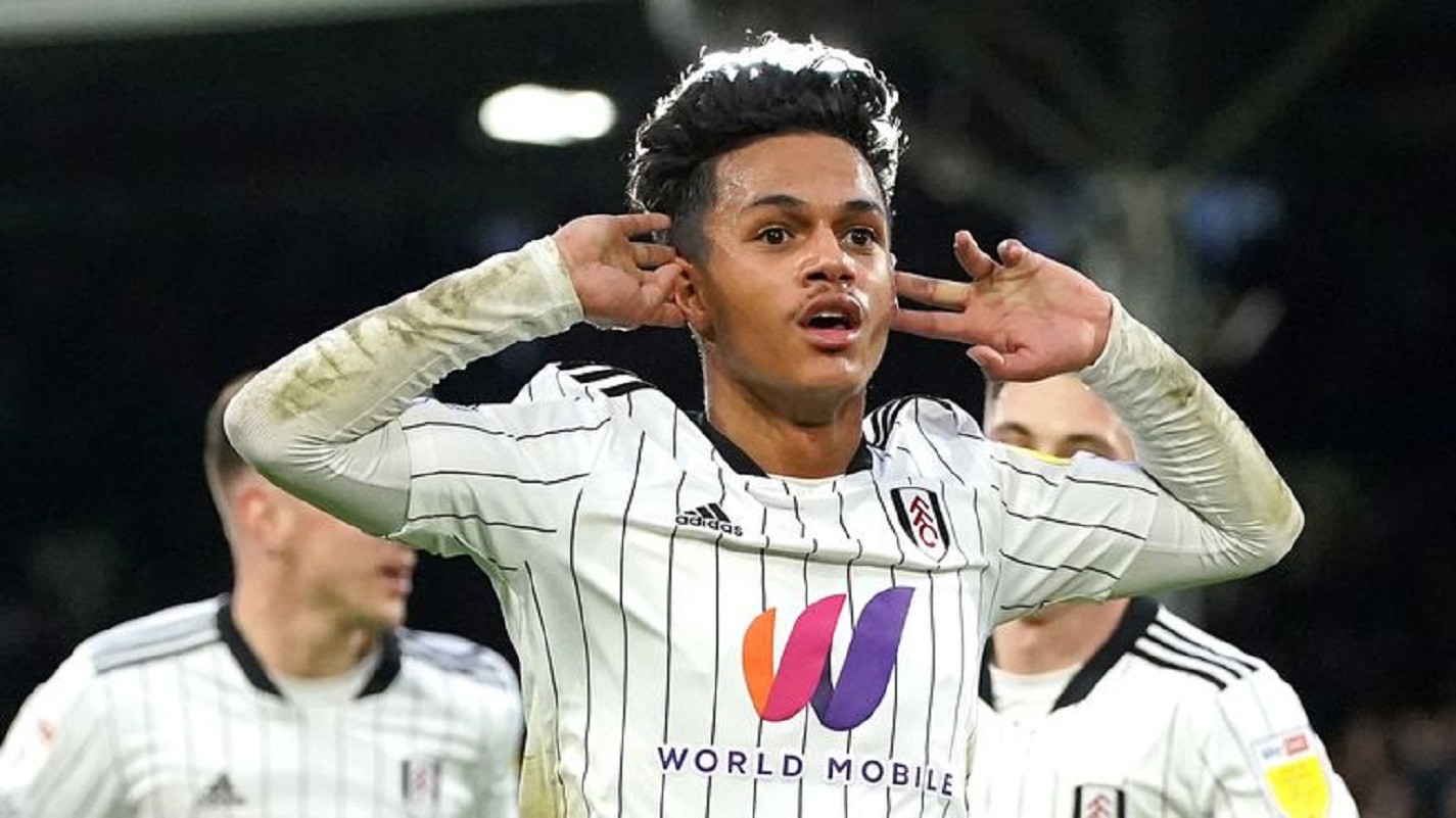 «Έκλεισε» Καρβάλιο η Λίβερπουλ!