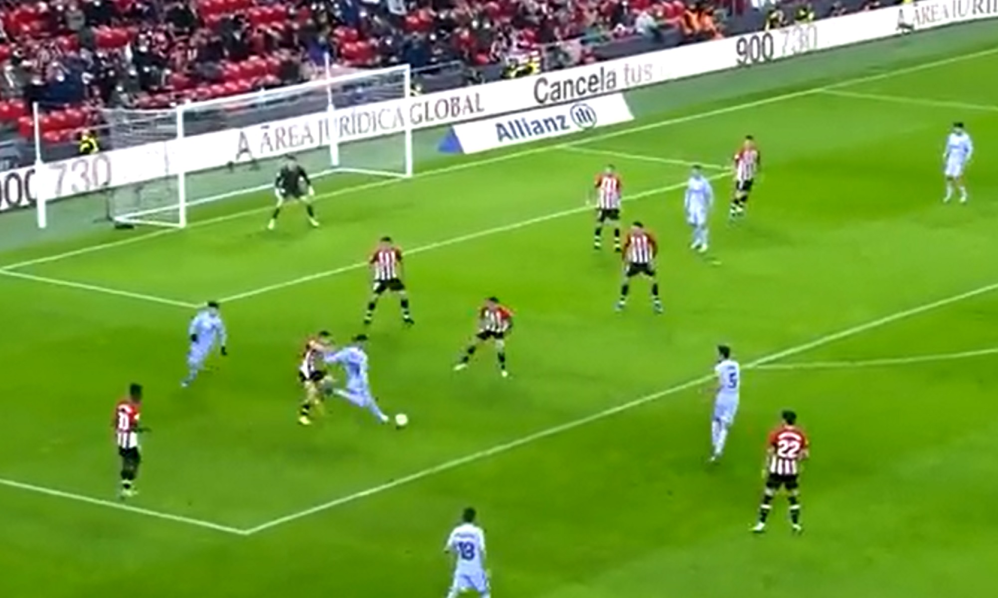 To πρώτο «μπλαουγκράνα» γκολ του Φεράν Τόρες είναι σκέτη μαγεία (vid)