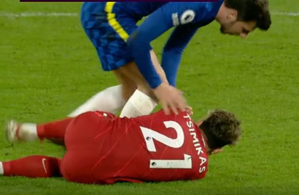 «Γαλλικά» και… τσαμπουκάς ανάμεσα σε Τσιμίκα και Μάουντ! (vid)