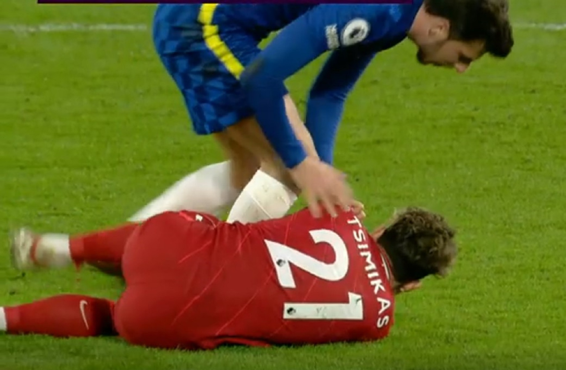 «Γαλλικά» και… τσαμπουκάς ανάμεσα σε Τσιμίκα και Μάουντ! (vid)