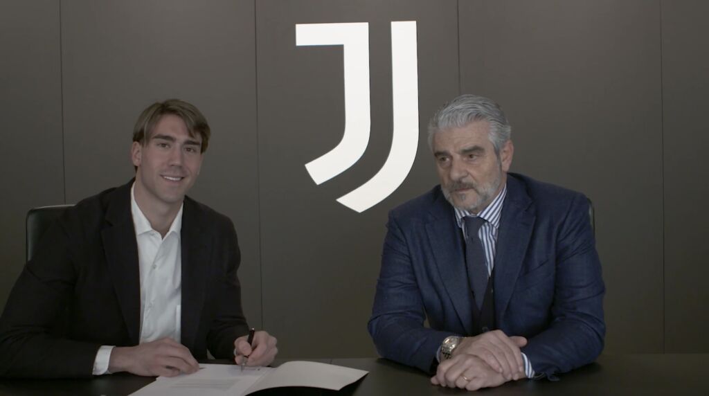 Βλάχοβιτς: «Αυτά είναι τα καλύτερα γενέθλια της ζωής μου χάρη στη Γιουβέντους» (pic)