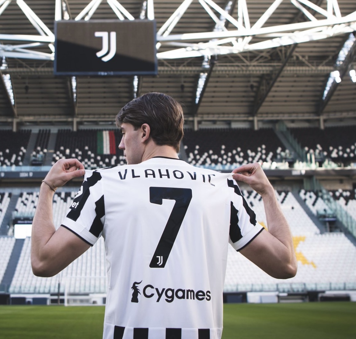 Πρέπει να κάνει πολλά ο Βλάχοβιτς, ώστε να αφήσει πίσω του τον Κριστιάνο!