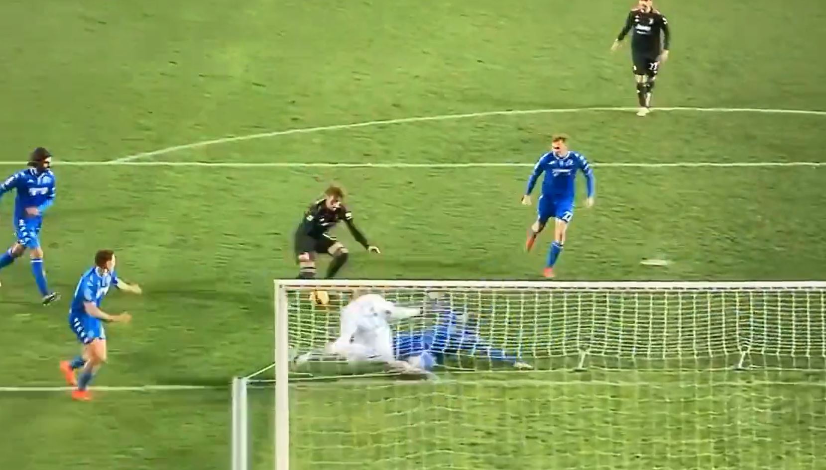 Ο Βλάχοβιτς με… μπασκετική προσποίηση έστειλε την Έμπολι για… σπίρτα! (vid)