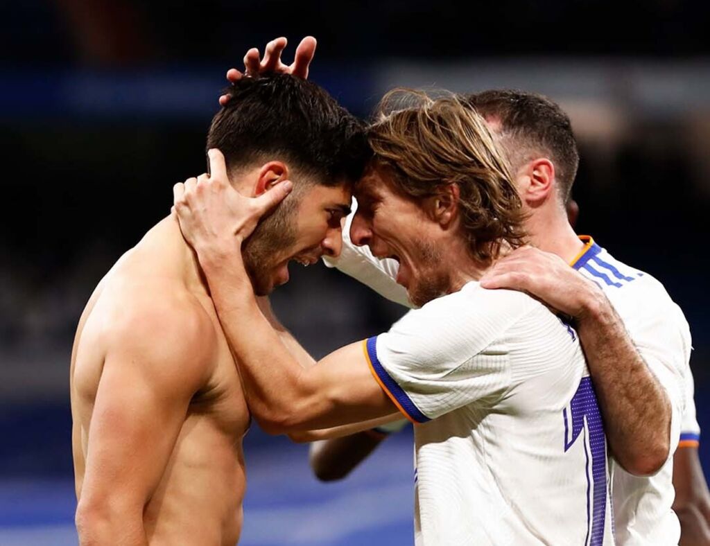 Ο Ασένσιο διατήρησε το «τρένο» της Ρεάλ σε τροχιά τίτλου! (vid)